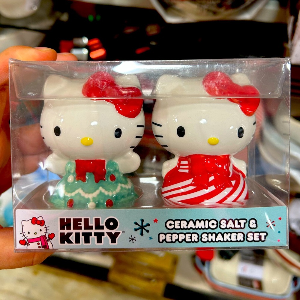 Hello Kitty Christmas Salt and Pepper Shakers
